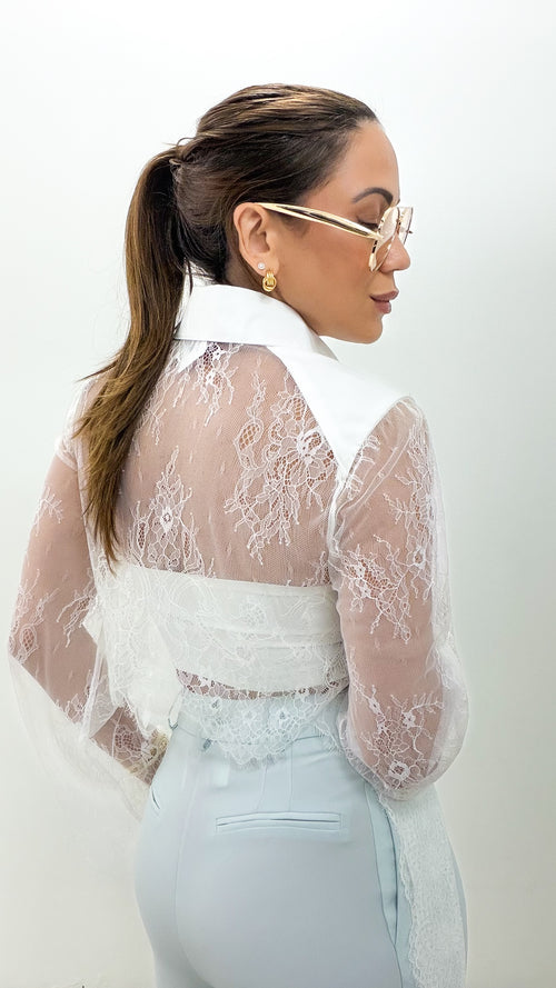 WHITE LACE CROP SHIRT