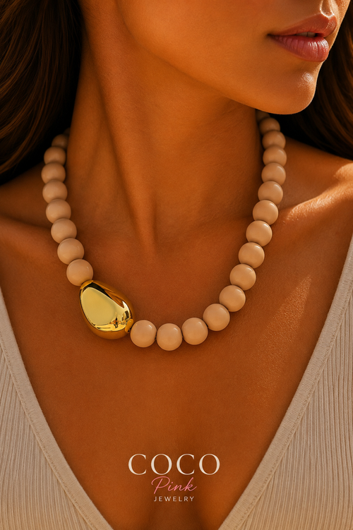 GOLDEN PEBBLE NECKLACE
