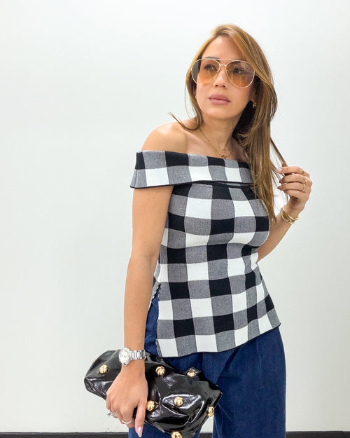 GINGHAM PLAID KNIT TOP