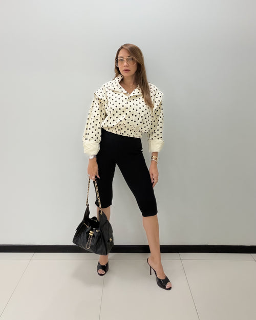 BLACK CAPRI PANT