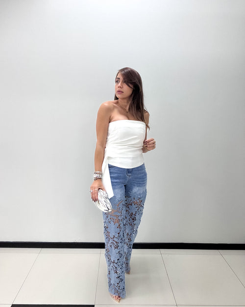 LACE FLOWER JEANS