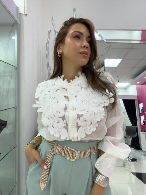 WHITE EMBROIDERED BLOUSE