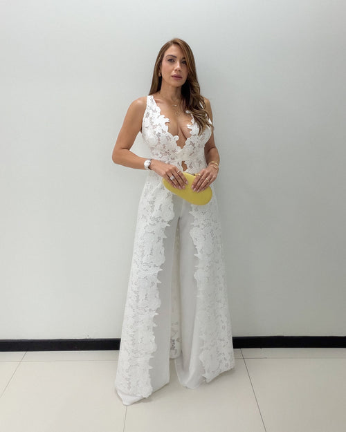 WHITE LACE PANT SET