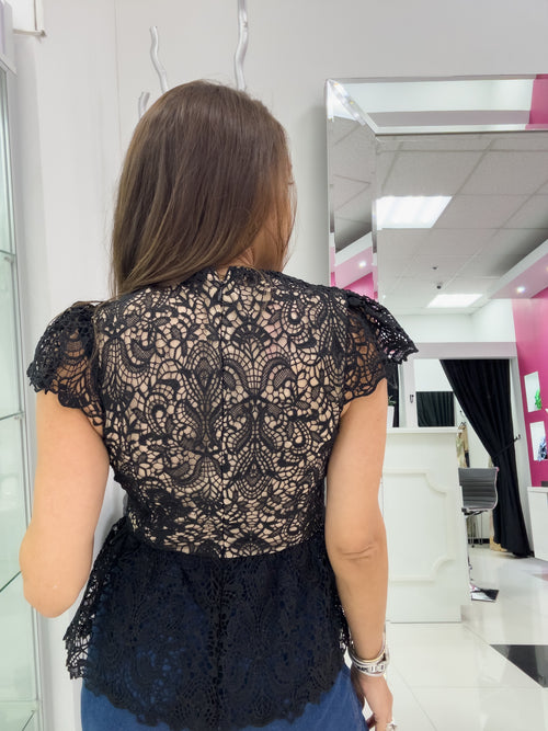 LACE BLOUSE