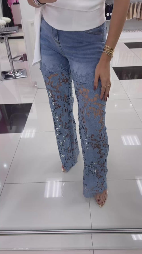 LACE FLOWER JEANS